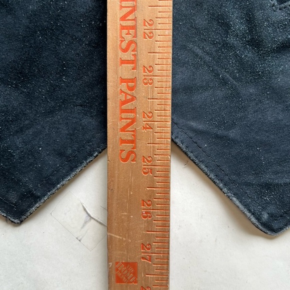 Vintage men’s suede vest, biker style with heavy snap buttons up front opening - Picture 6 of 7